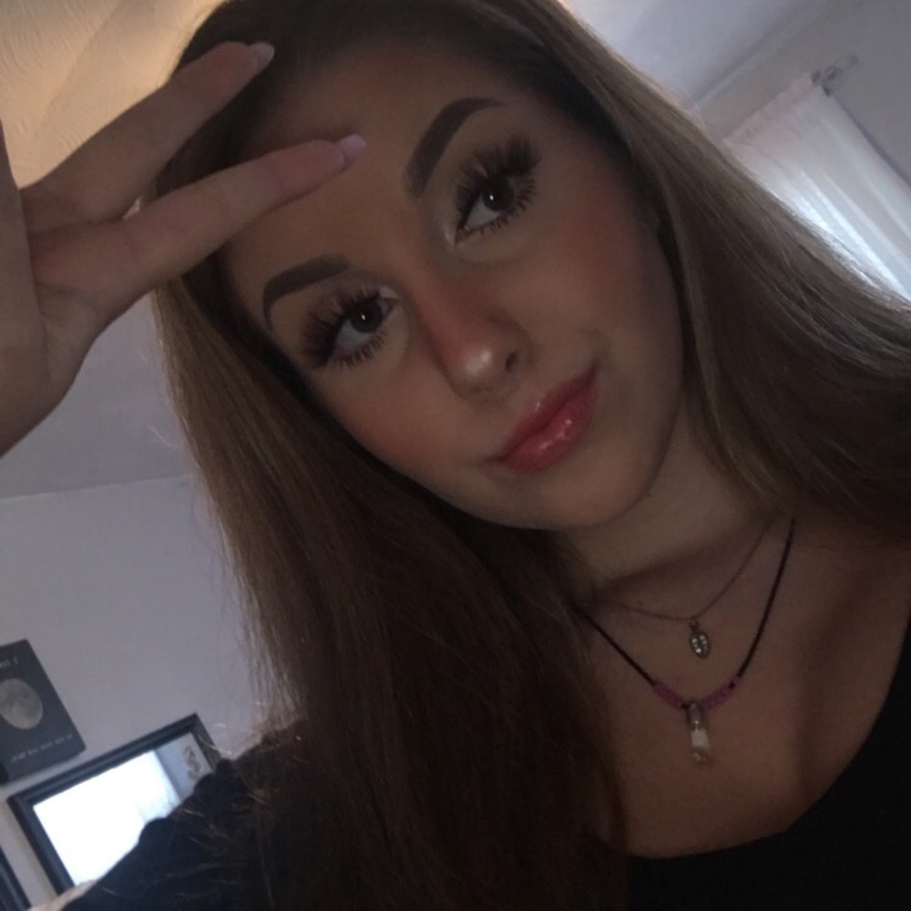 Meet your Posher, Gabby